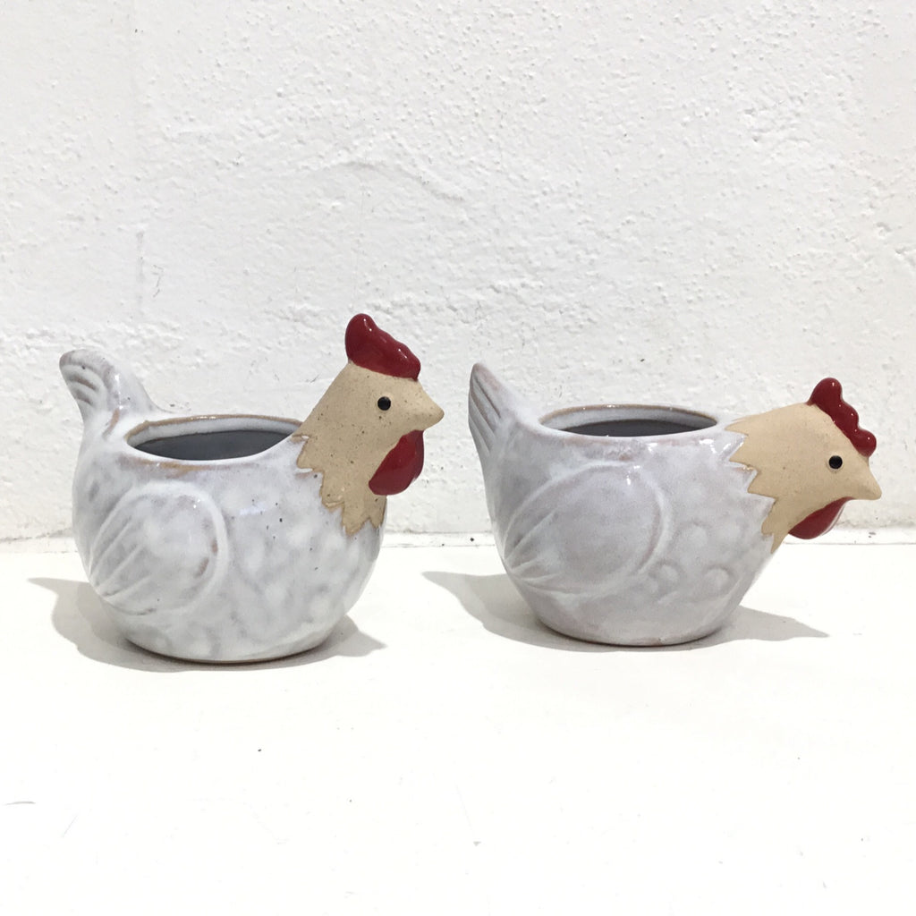 Chicken planter - white